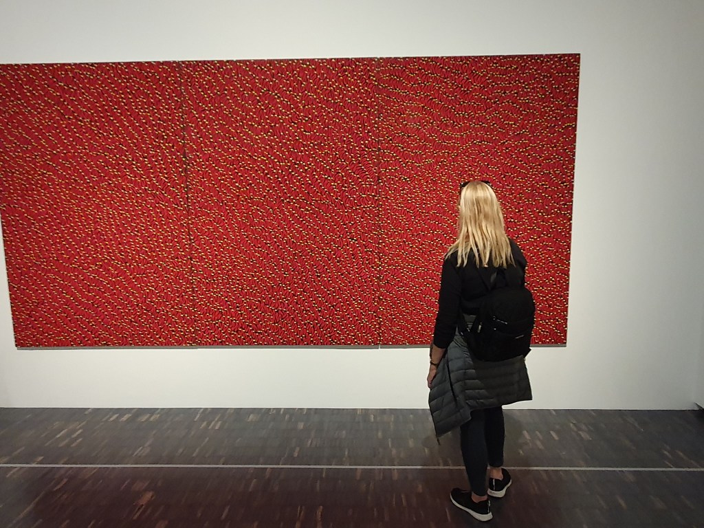 viewing-yayoi-kusama's-revelation-from-heaven-artwork-at-momat-tokyo