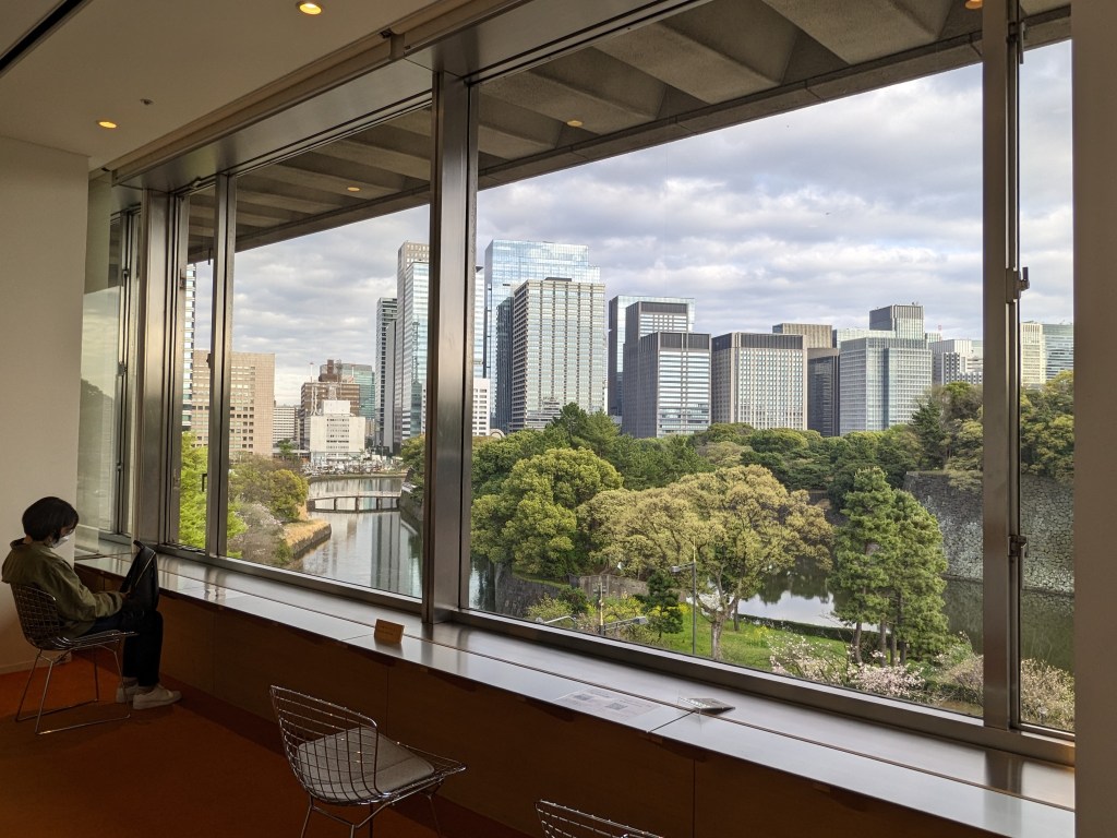 4th-floor-tokyo-view-at-momat-museum-of-modern-art-tokyo