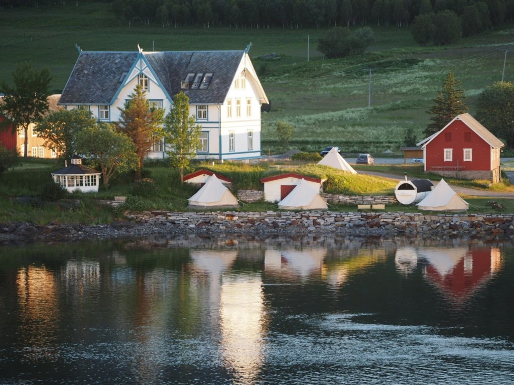 fjord-side-living-in-Norway