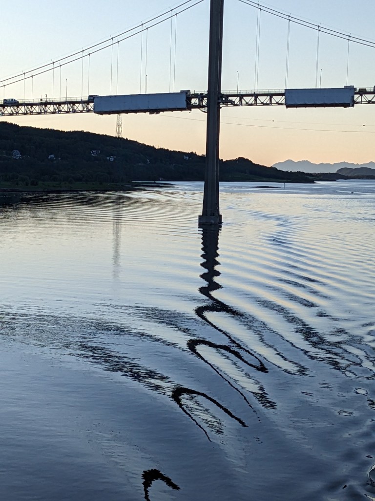 cruising-the-norwegian-fjords-in-summer-on-viking-venus