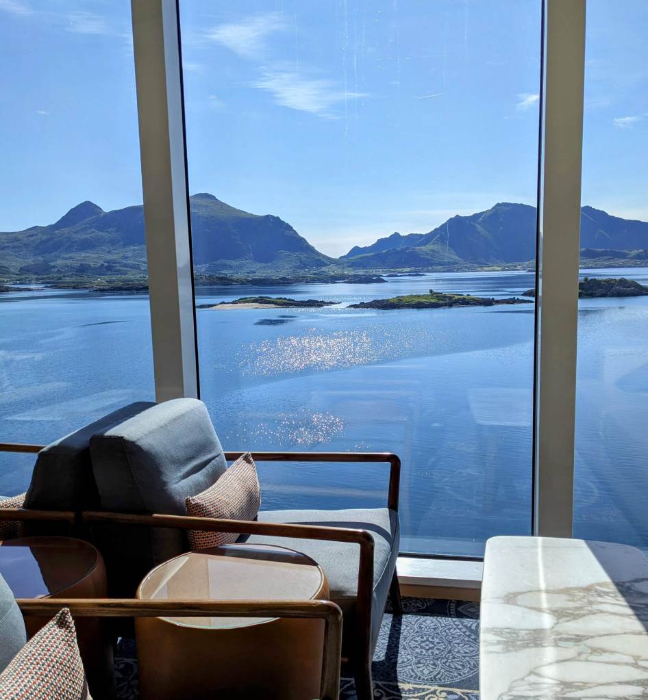 views-of-the-lofoten-islands-from-viking-venus