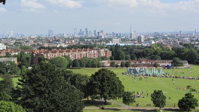 enjoy-a-mystery-picnic-at-hamstead-heath-with-beautiful-skyline-views-of-london