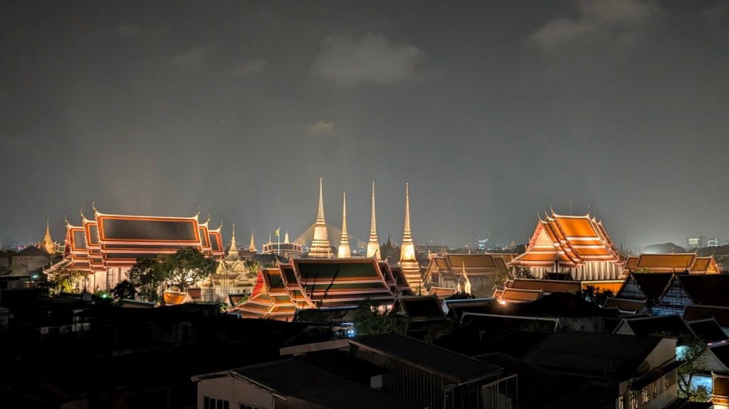 As night falls, the lights of Bangkok come to life, and Riva Arun's rooftop location takes full advantage of it with magical views on three sides. From the the mesmerising sight of Wat Arun awash with a golden glow across the river to the pristine spires of Wat Pho.