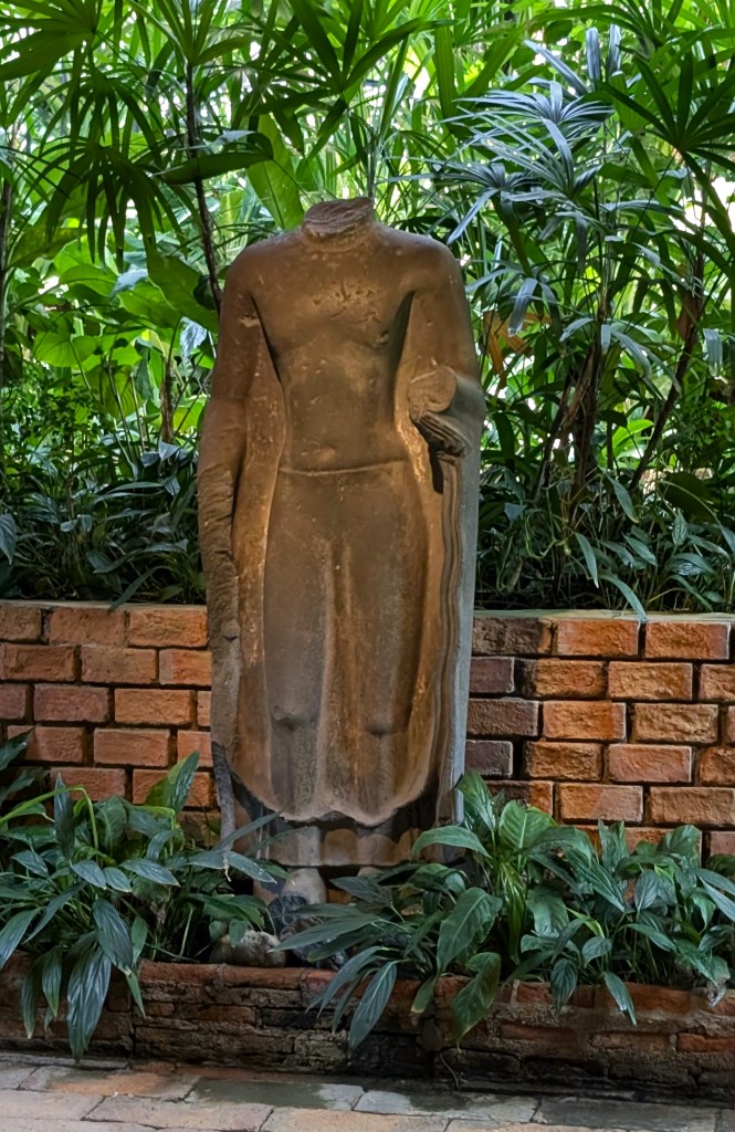 Statue at Jim Thompson House