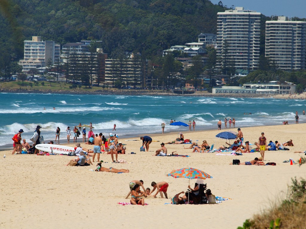 Burleigh Beach is one of Queensland famous beaches for its white sand, good surf and nearby dining, shopping and nature attractions
