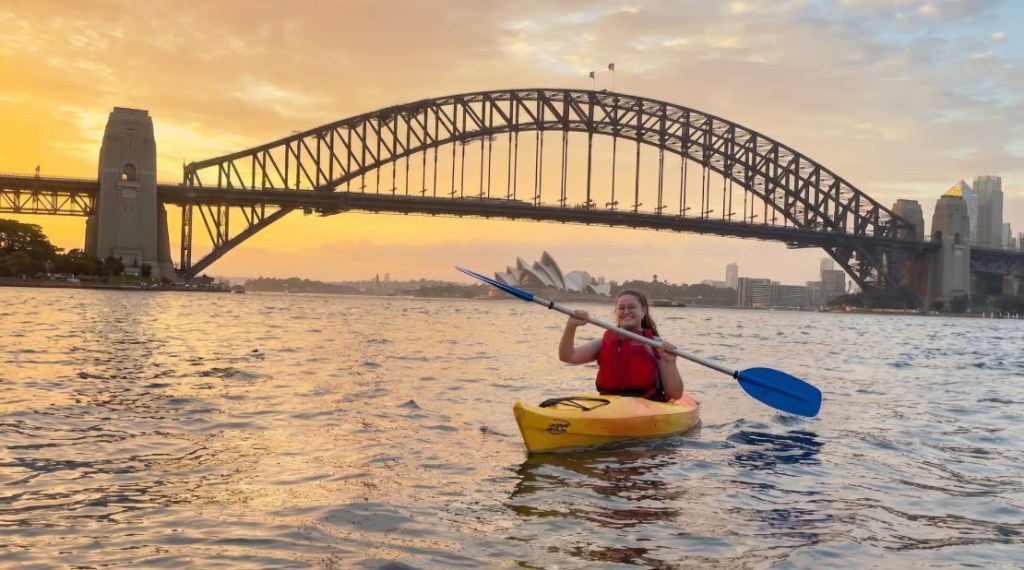 Paddle on Sydney Harbour on a Get Your Guide Tour