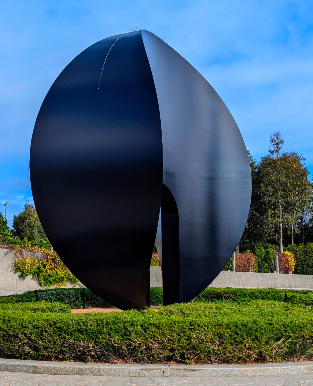 Pt. Leo Estate Winery & Sculpture Park – A Joyous Encounter of Art & Life